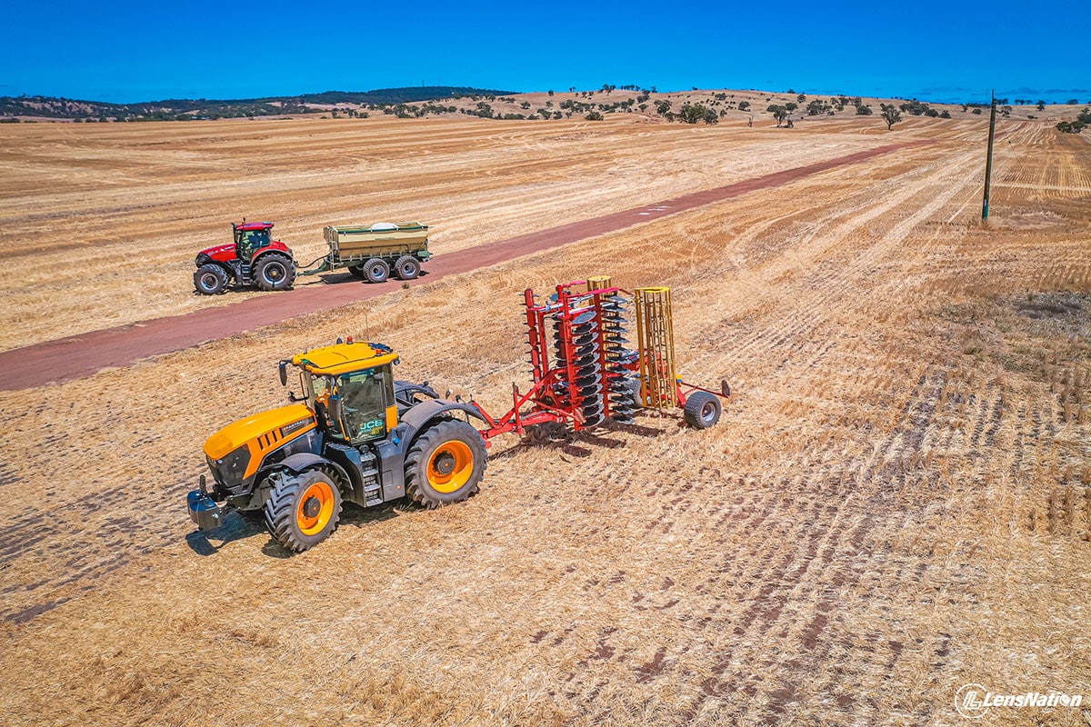 JCB Fastrac Icon Pottinger Terradisc 