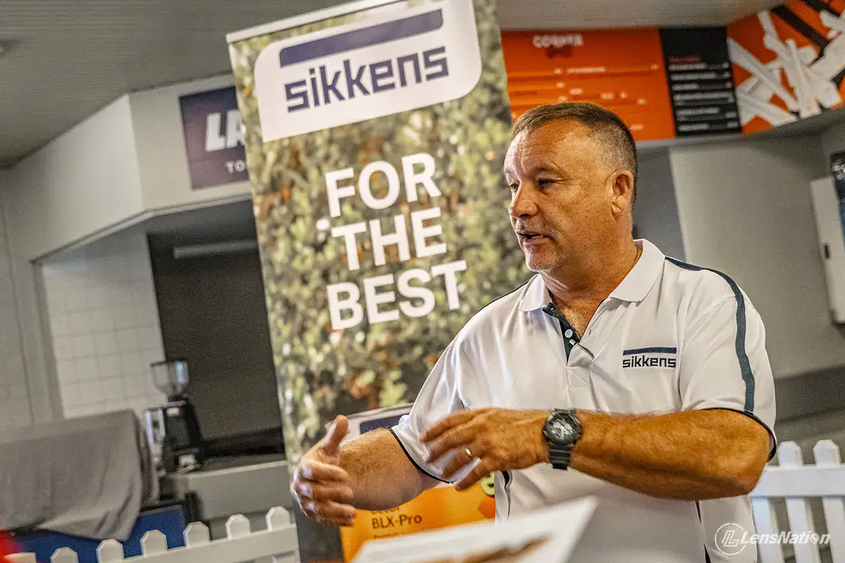 Event photographer documenting Sikkens presentation